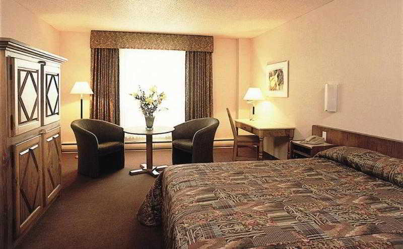 Hotels Gouverneur Rimouski Exterior photo