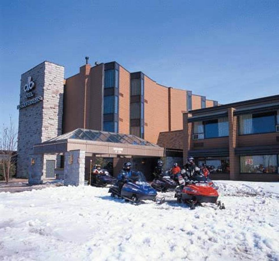 Hotels Gouverneur Rimouski Exterior photo